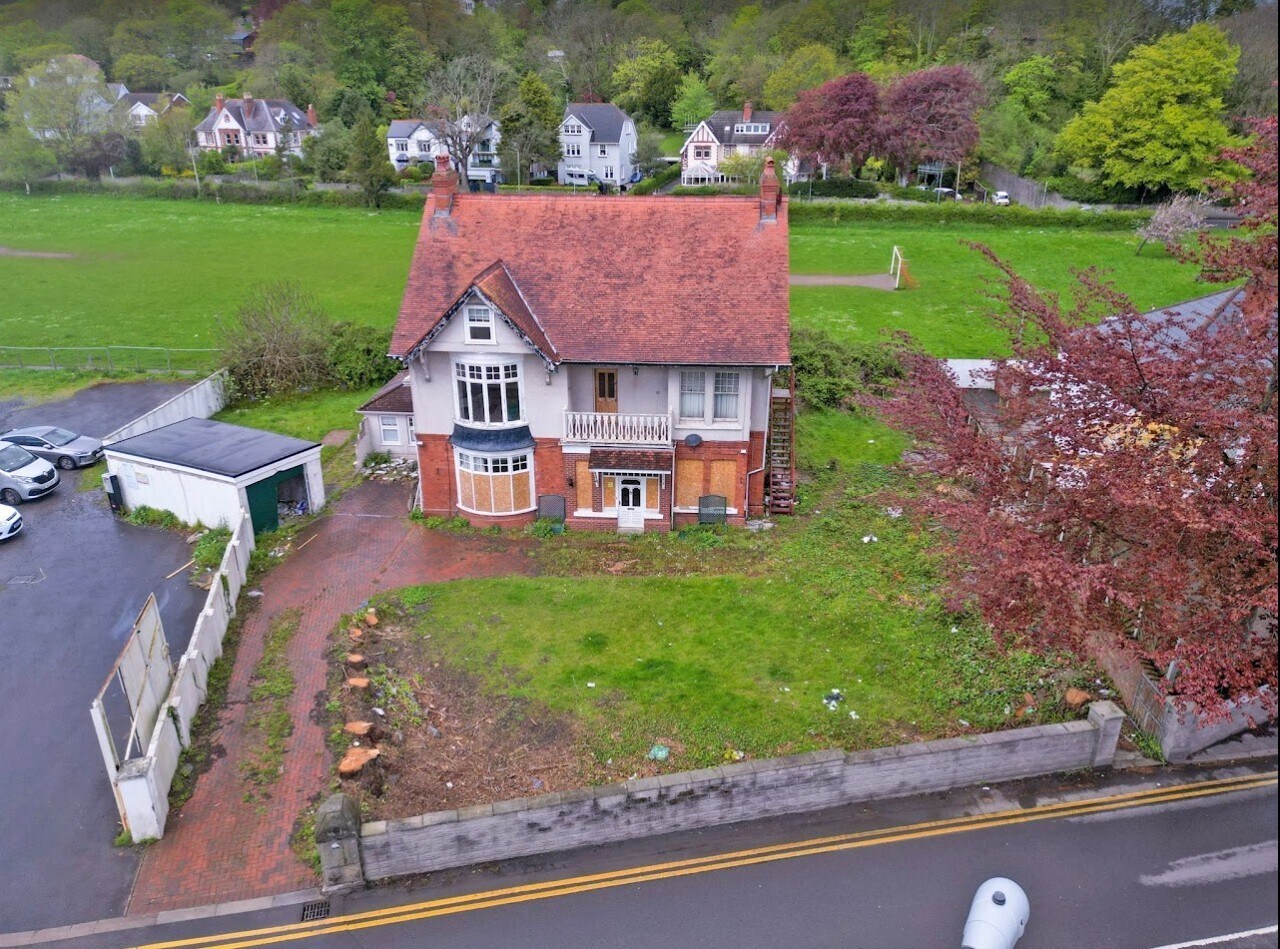 4 Langland Rd, Swansea for sale Primary Photo- Image 1 of 1