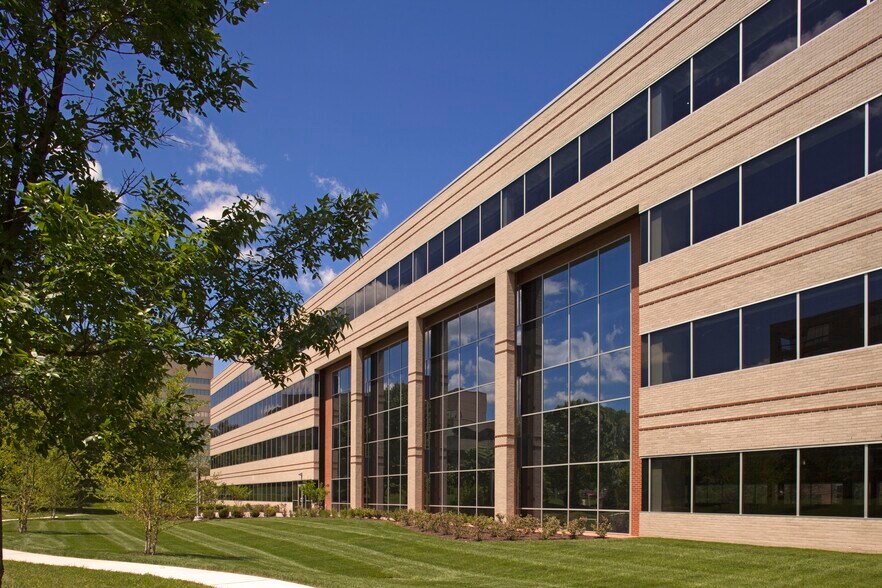 3901 Calverton Blvd, Calverton, MD to rent - Building Photo - Image 3 of 7