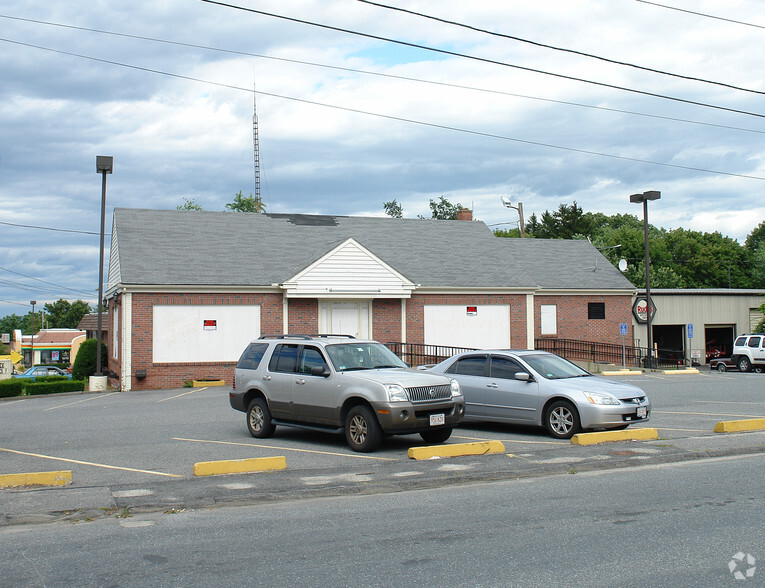 451 Lincoln St, Worcester, MA for sale - Building Photo - Image 2 of 4