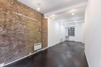 91-95 Rivington St, London to rent Interior Photo- Image 2 of 4