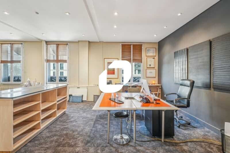 Office in Neuilly-sur-Seine to rent Interior Photo- Image 1 of 9