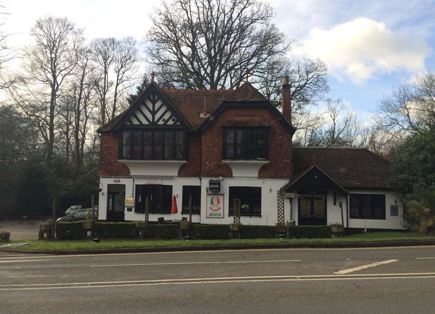 London Rd, Ascot for sale Primary Photo- Image 1 of 1