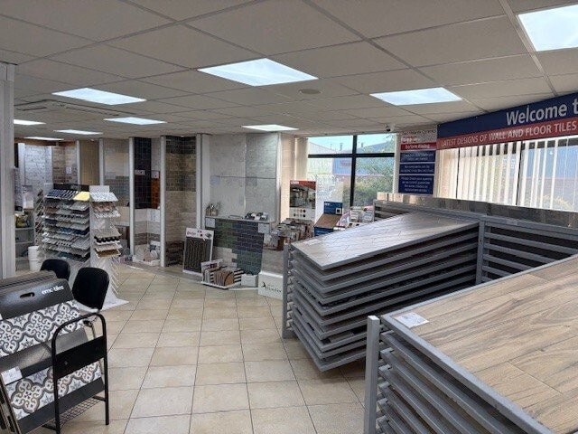 Prince William Rd, Loughborough for sale - Interior Photo - Image 2 of 5