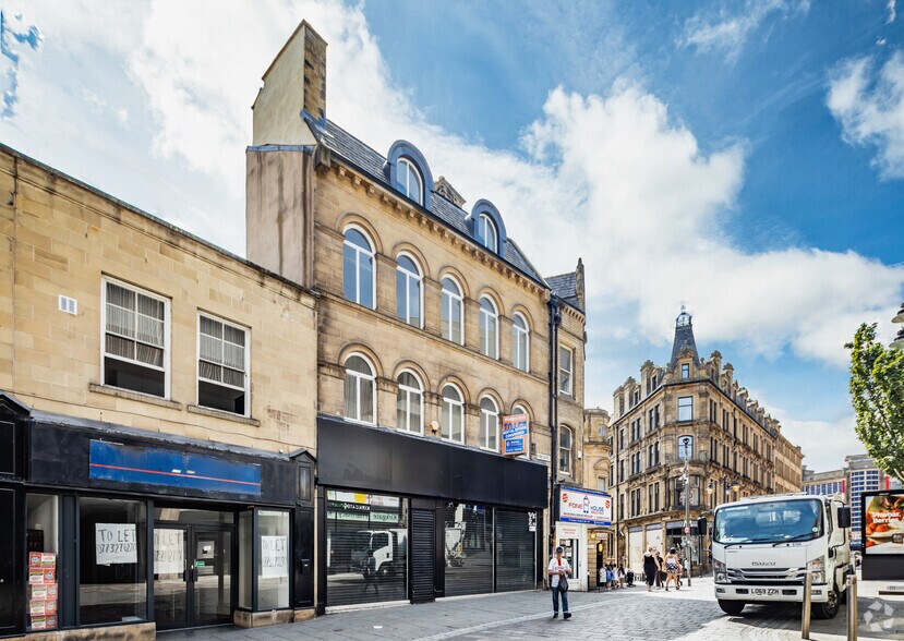 77 Kirkgate, Bradford to rent - Primary Photo - Image 1 of 2