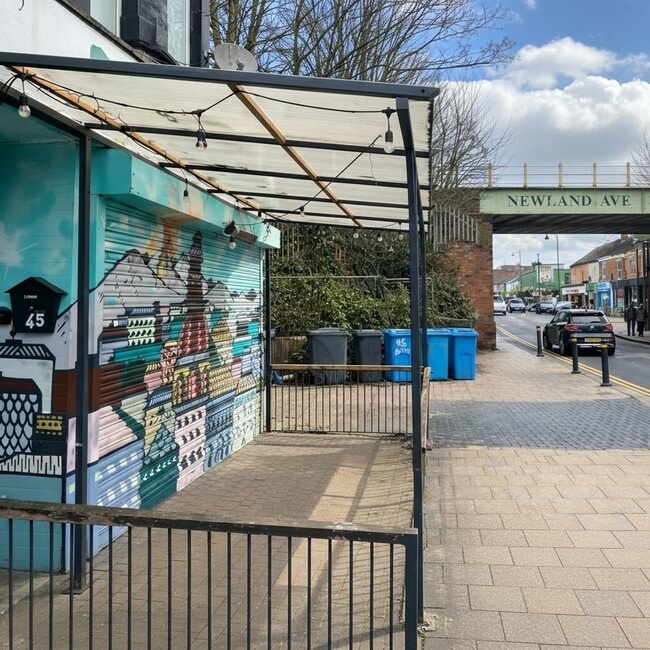 More details for 45 Newland Ave, Hull - Retail to Rent