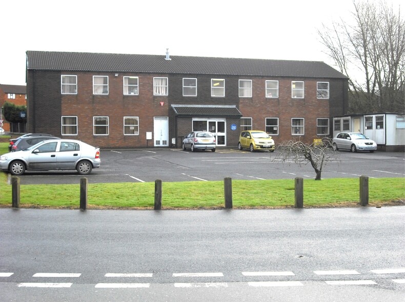 Waterloo Rd, Telford to rent - Building Photo - Image 1 of 2