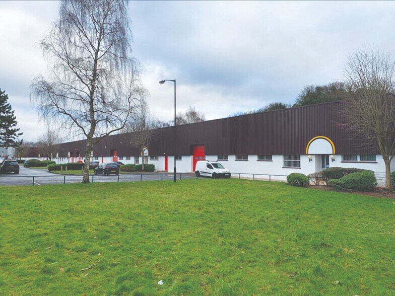 Crown Rd, Birmingham to rent - Primary Photo - Image 1 of 1