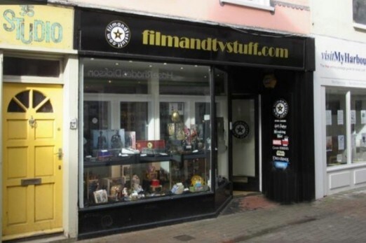 35 High St, Cowes for sale Primary Photo- Image 1 of 1