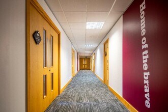 575-599 Maxted Rd, Hemel Hempstead to rent Interior Photo- Image 2 of 6