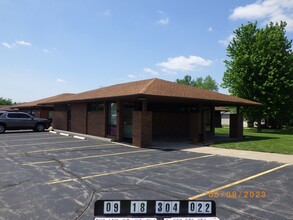 1604 W Lafayette Ave, Jacksonville, IL for sale Building Photo- Image 1 of 8