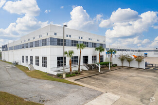 More details for 10811 S Westview Circle Dr, Houston, TX - Industrial for Rent