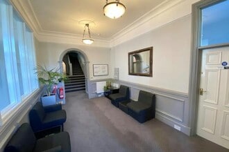 High St, Westerham to rent Interior Photo- Image 2 of 4