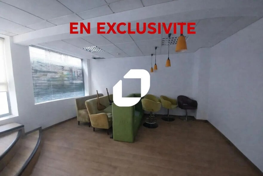 6 Rue Sainte Catherine, Nantes to rent - Interior Photo - Image 2 of 5