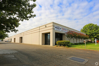 8530 Fruitridge Rd, Sacramento, CA for rent Building Photo- Image 1 of 24