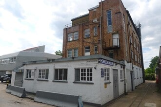 London Road Industrial Estate, Baldock to rent Building Photo- Image 2 of 13