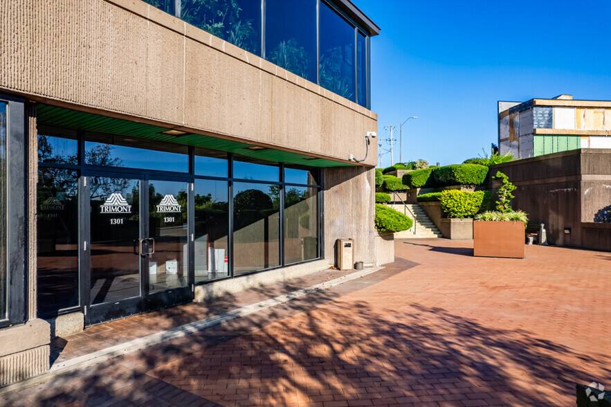 1301 Grandview Ave, Pittsburgh, PA for sale - Building Photo - Image 3 of 41