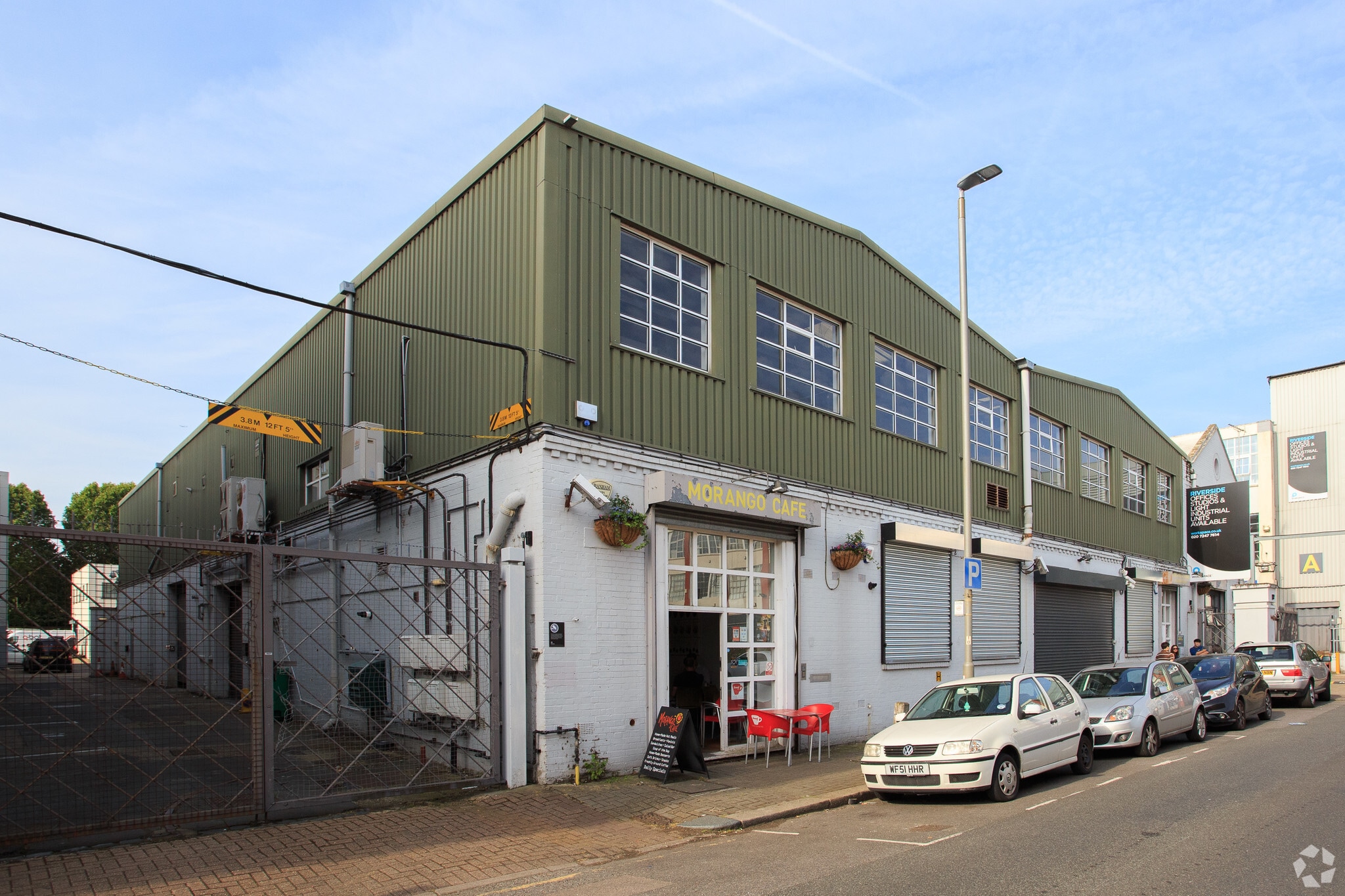 55 Bendon Vly, London for sale Primary Photo- Image 1 of 1