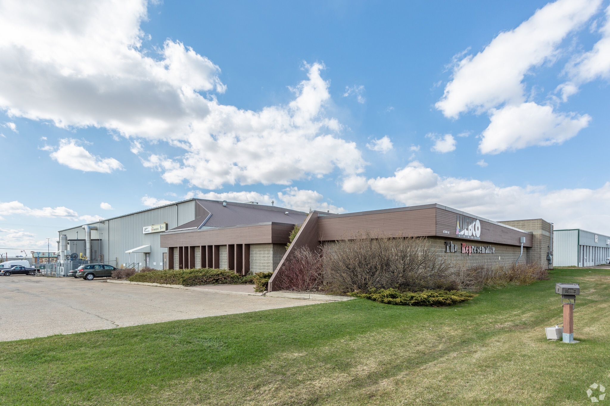 4504 61st Ave, Leduc, AB for rent Building Photo- Image 1 of 5