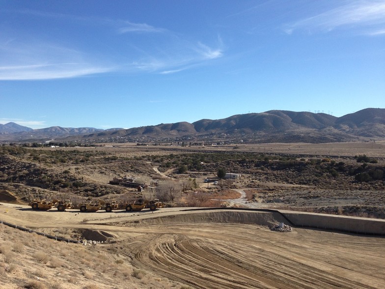 Tierra Subida & R- 8, Palmdale, CA for sale - Building Photo - Image 2 of 5