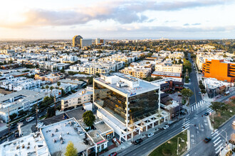 11726 San Vicente Blvd, Los Angeles, CA - AERIAL  map view - Image1