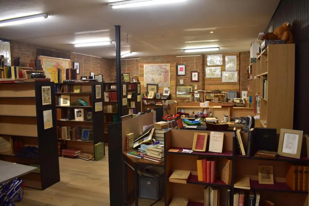Location Commerce 75 m² - Photo 1
