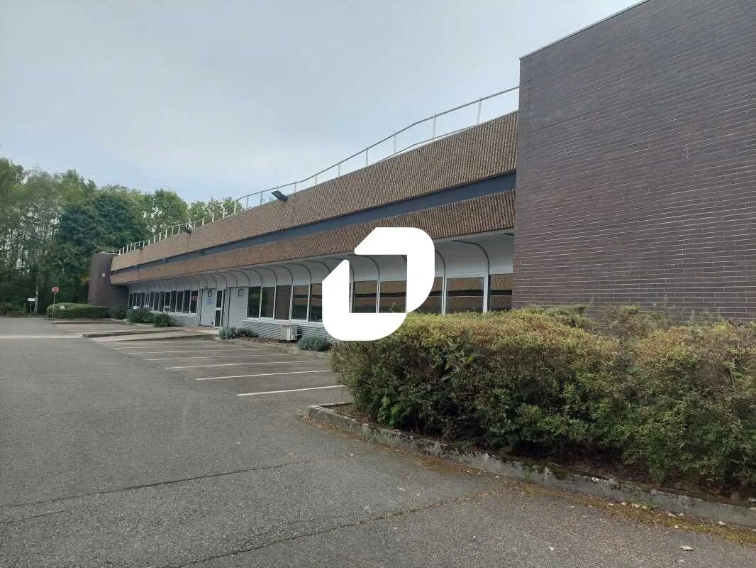 4 Rue Edouard Branly, Trappes to rent Primary Photo- Image 1 of 13