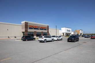 Emporia Pavilions, Emporia, KS for rent Building Photo- Image 1 of 4