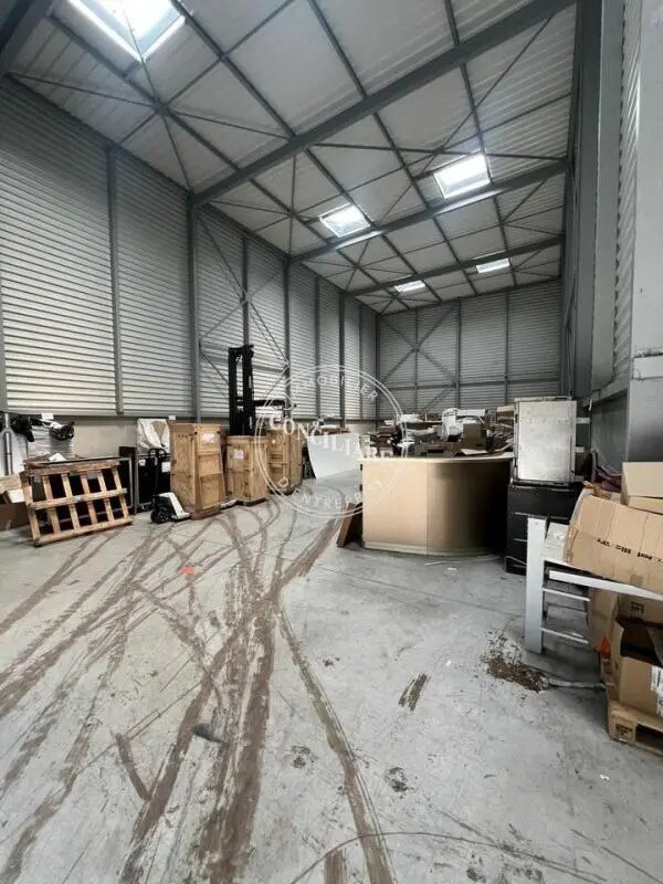Industrial in Toulouse to rent Interior Photo- Image 1 of 6