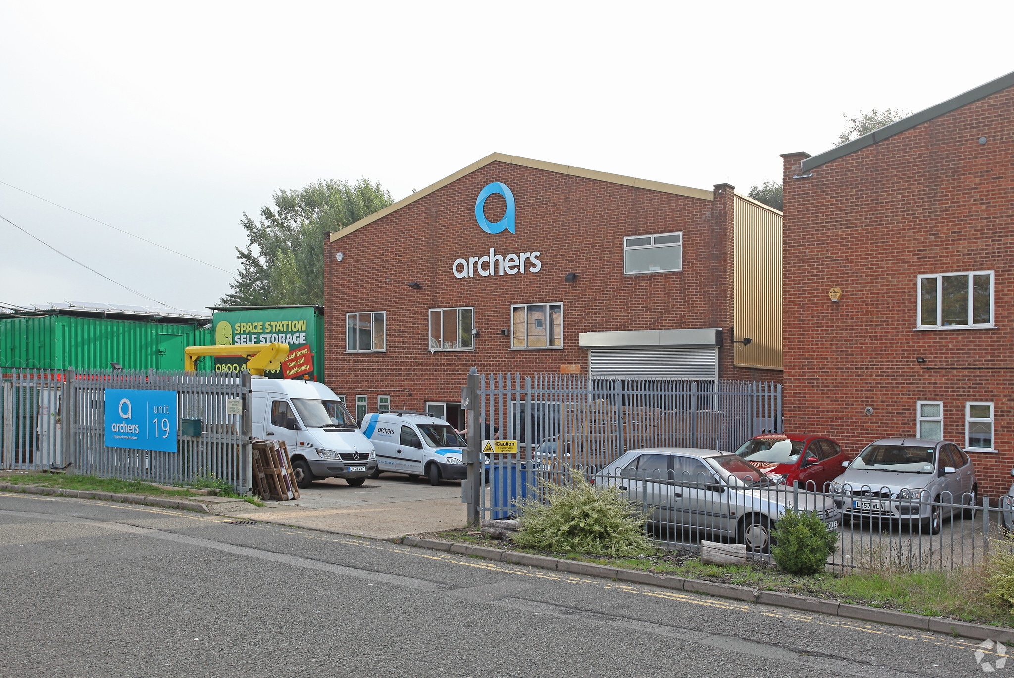 Worton Rd, Isleworth to rent Primary Photo- Image 1 of 3