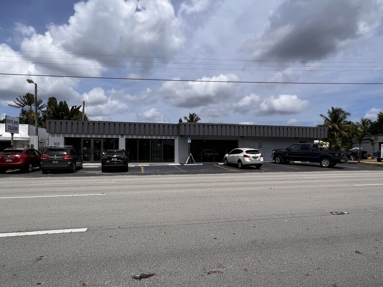 1100 S Dixie Hwy, Hollywood, FL for rent - Building Photo - Image 1 of 18