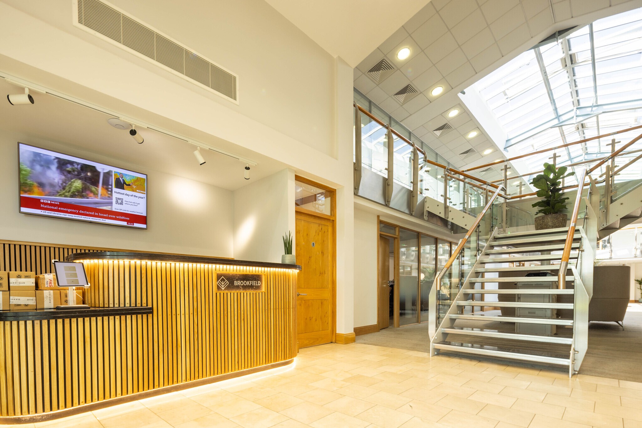 1 Selby Rd, Leeds to rent Lobby- Image 1 of 10