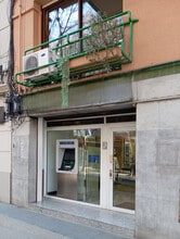 Retail in Barcelona, Barcelona to rent Interior Photo- Image 2 of 6