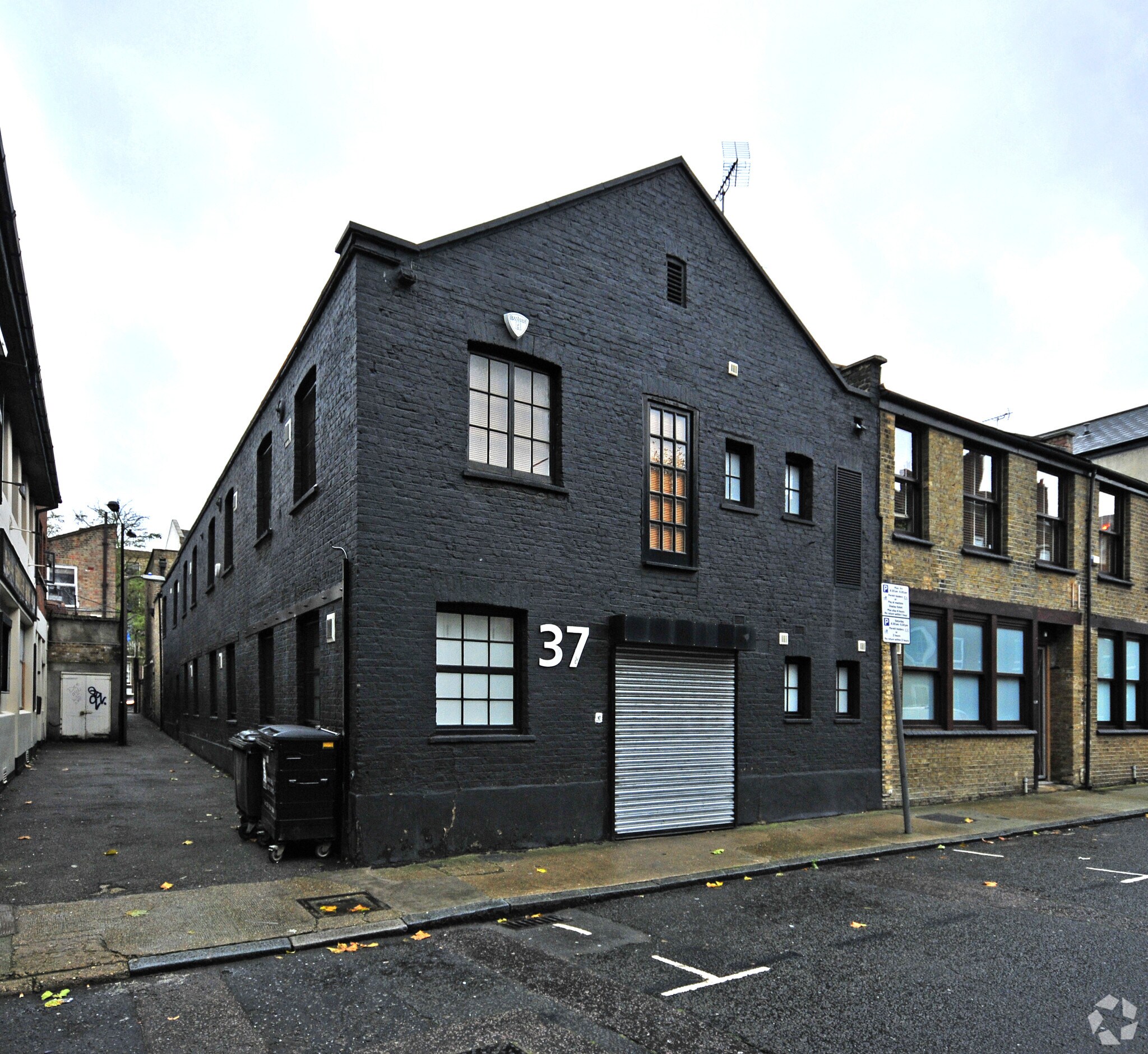 37 Coate St, London for sale Building Photo- Image 1 of 1