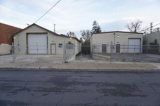 1827 Clayton Ave, Modesto, CA for sale Building Photo- Image 1 of 1