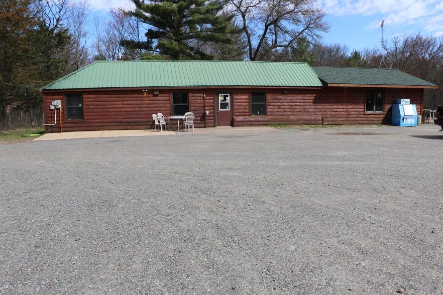 N6625 Hideaway Rd, Black River Falls, WI for sale - Primary Photo - Image 1 of 1