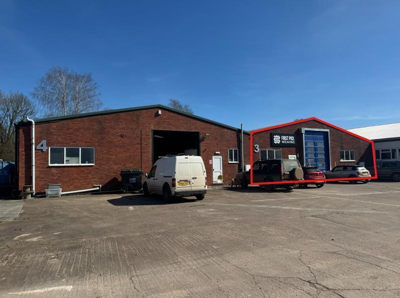 Talewater, Talaton to rent Building Photo- Image 1 of 2