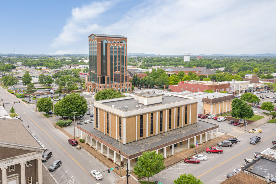 120 E Main St, Murfreesboro, TN for rent - Building Photo - Image 3 of 11