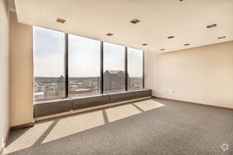 40 N Main St, Dayton, OH to rent Interior Photo- Image 2 of 2