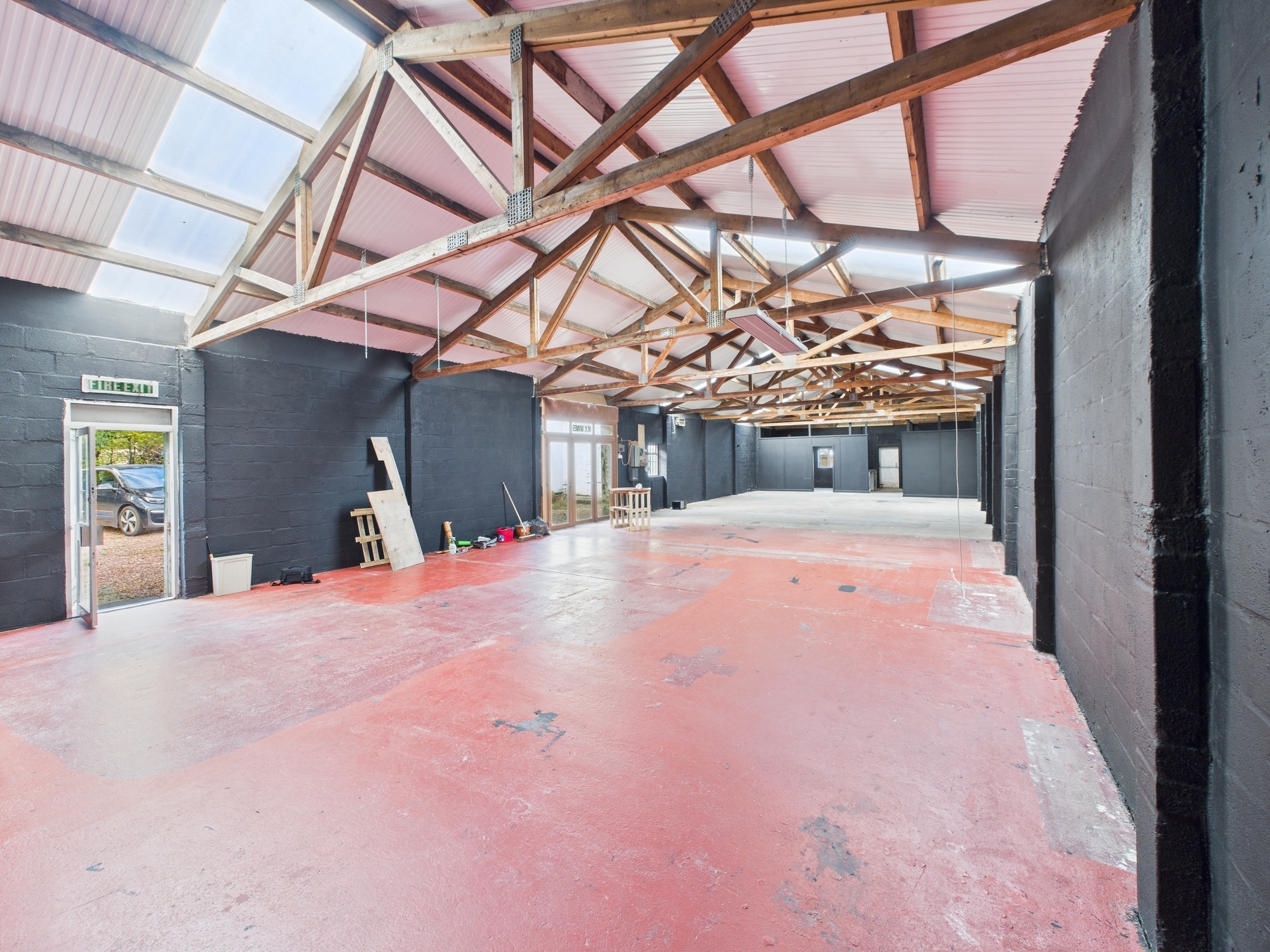 Main St, Bridge Of Earn to rent Interior Photo- Image 1 of 5