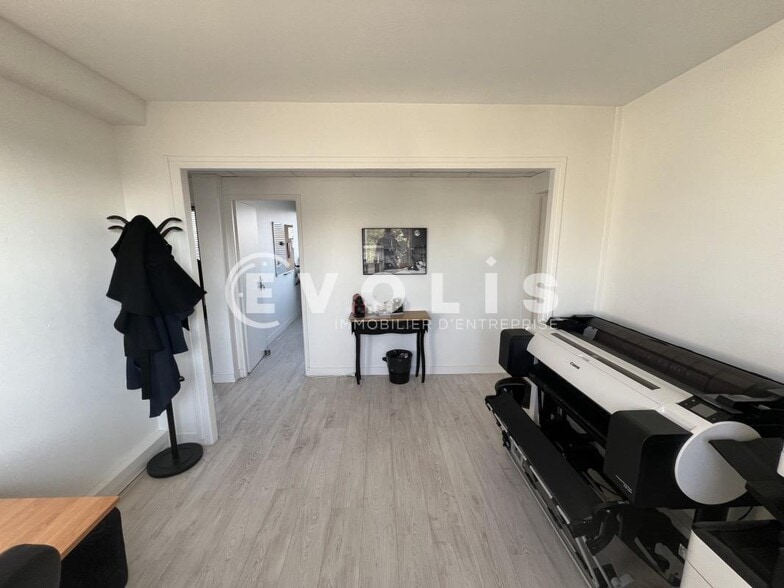 21 Allée De Clichy, Le Raincy to rent - Interior Photo - Image 3 of 16