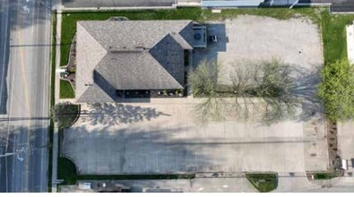 345 N Main St, Chatham, IL - aerial  map view