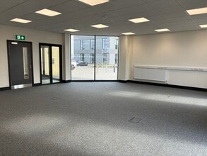 5-7 Peterborough Rd, Kings Lynn to rent Interior Photo- Image 1 of 3