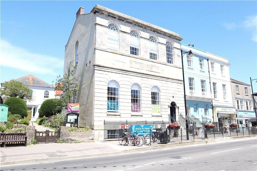 51 East St, Bridport for sale Primary Photo- Image 1 of 1