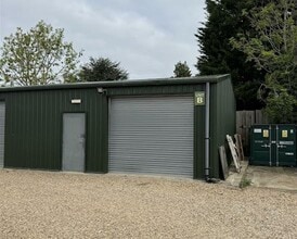 2 Slate Drift, Collyweston to rent Building Photo- Image 1 of 4