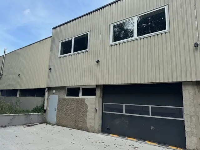 Vente Entrepôt 376 m² - Photo 1