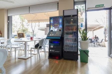 Retail in Viladecans, Barcelona to rent Interior Photo- Image 1 of 8