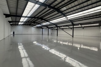 Whitby Rd, Bristol to rent Interior Photo- Image 2 of 3