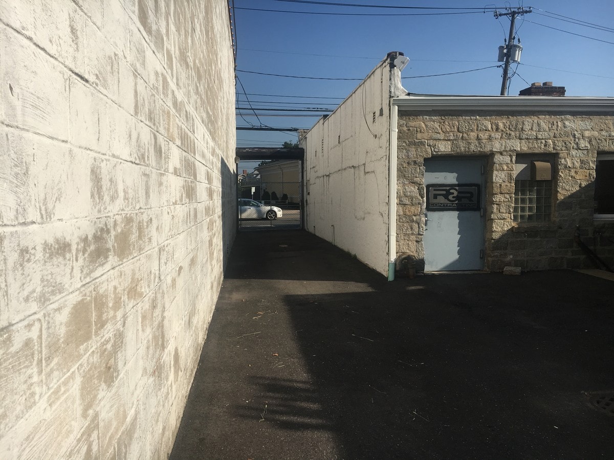 22082212 Jericho Tpke, Garden City Park 11040 UK