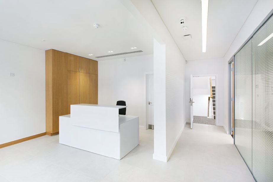 21 Queen Annes Gate, London for sale Interior Photo- Image 1 of 1