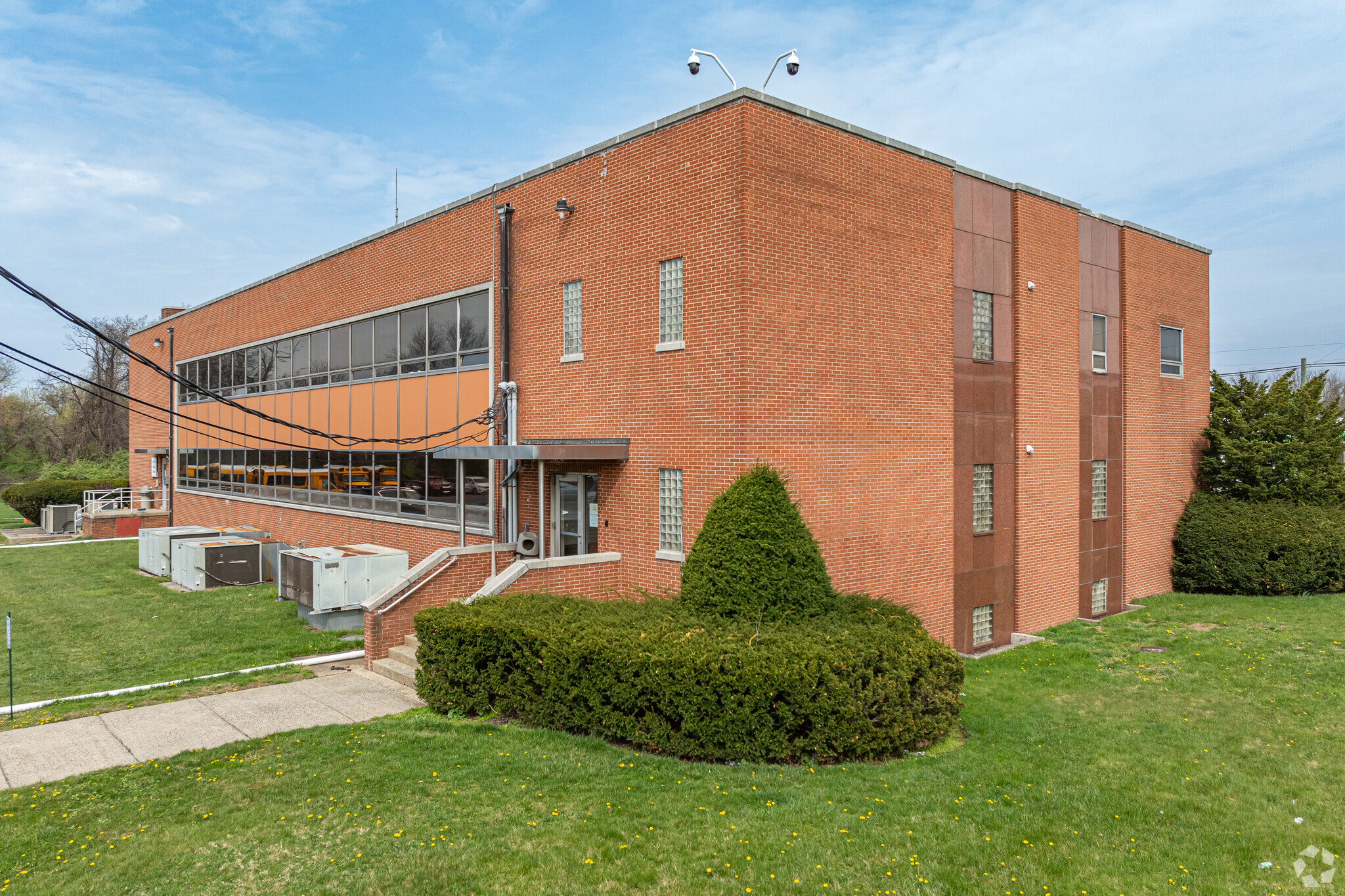 2 Lakeview Ave, Piscataway, NJ for sale Primary Photo- Image 1 of 1